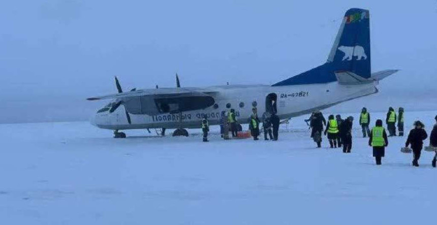 Avion umjesto na pistu sletio na zaleđenu rijeku