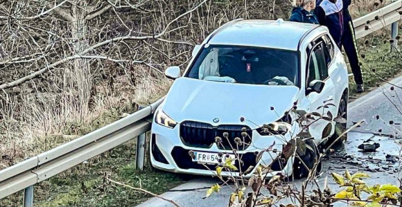 Blokiran saobraćaj na putu Bijeljina-Zvornik (FOTO)