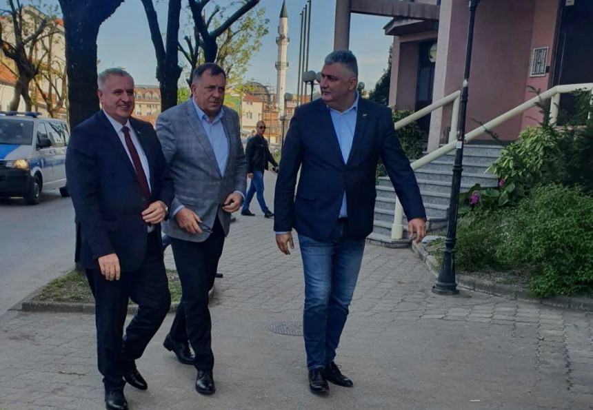 Букти рат унутар Додикове коалиције у Бијељини