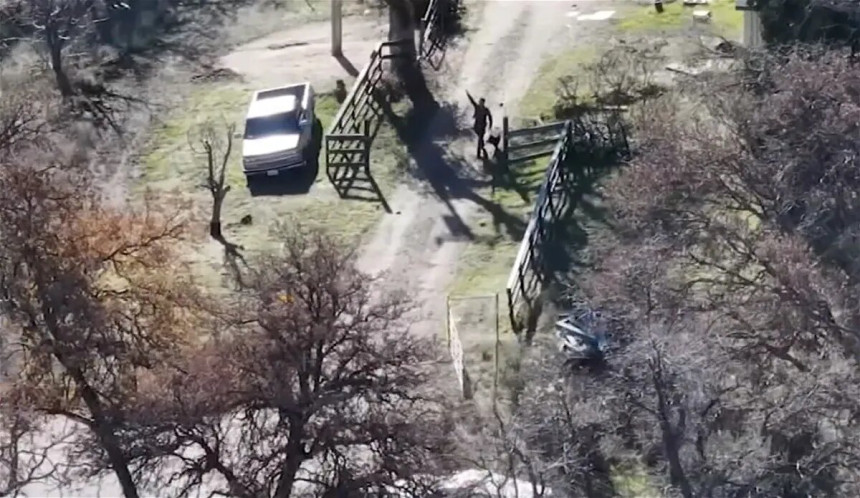 Uhapšen dječak: Ubio roditelje i ranio sestru?