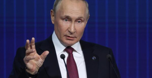 Пола милиона потписа подршке за номинацију Путина