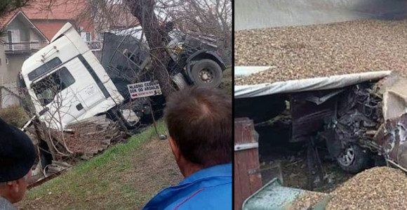 Šleper se prevrnuo i smrskao parkirani automobil