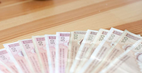 Traže veće plate za administrativne radnike ili štrajk