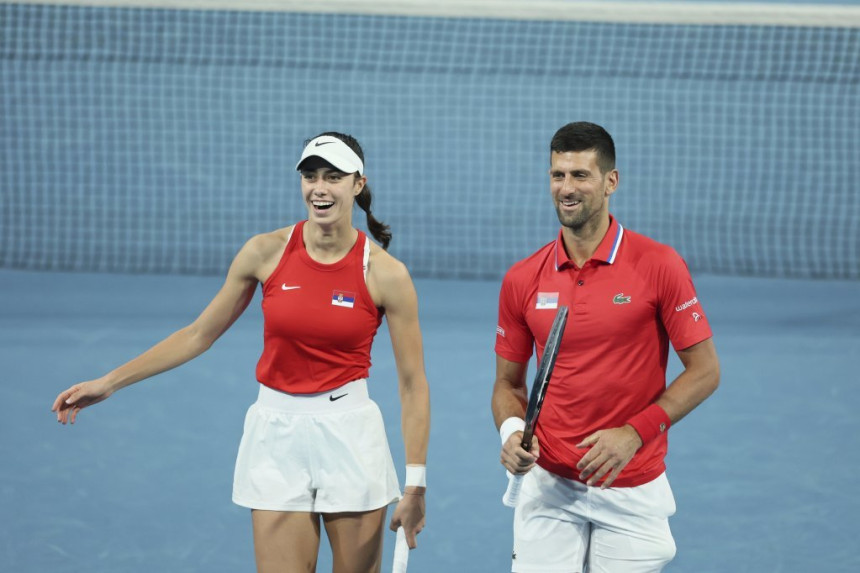 Olga Danilović i Novak Đoković pobiedili Kineze