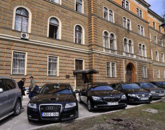 Predsjedništvo BiH  kupilo tri, a sada će još jedan automobil