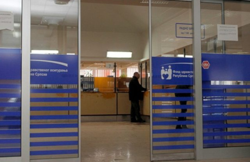 Утврдити пропусте и одговорност за пад ИЗИС система