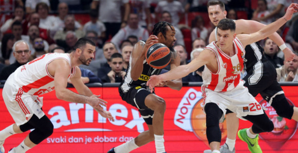 Crvena zvezda razbila Partizan u vječitom derbiju