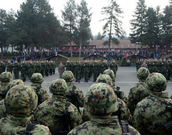 Srbija uvodi četiri mjeseca obavezno služenje vojske