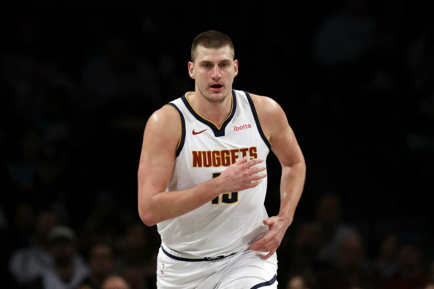 Jokić trojkom sa pola terena donio pobjedu Denveru