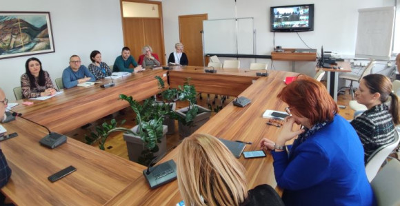 FZO RS: Gužvi ima, ali zdravstveni sistem nije stao
