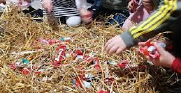 Шта симболизује пијукање - Обичај на Бадње вече