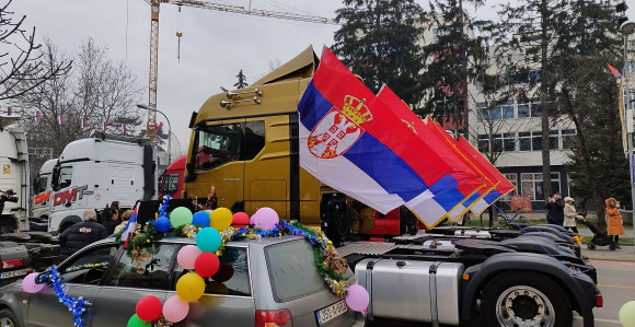 Na Badnji dan 120 kamiona defilovalo ulicama Banjaluke