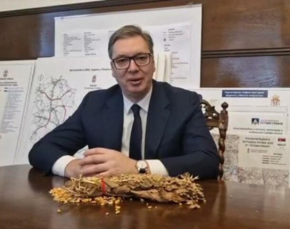 Sat koji je dobio od Zemana poklonio dječaku sa KiM