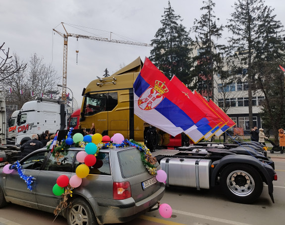 На Бадњи дан 120 камиона дефиловало улицама Бањалуке