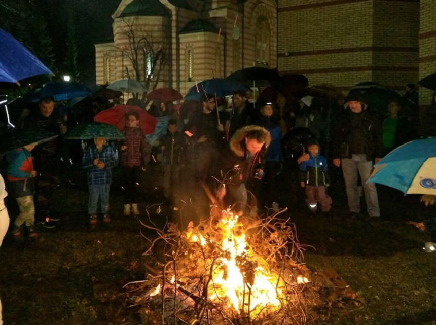 Običaji: Evo šta znači kada na Božić pada kiša