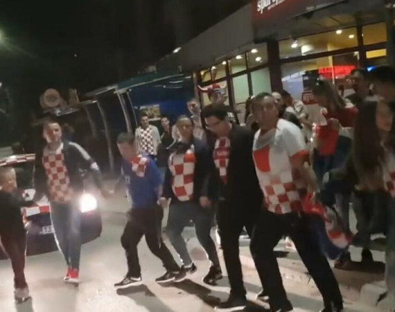 Видео запалио мреже: Шаховница и српско коло