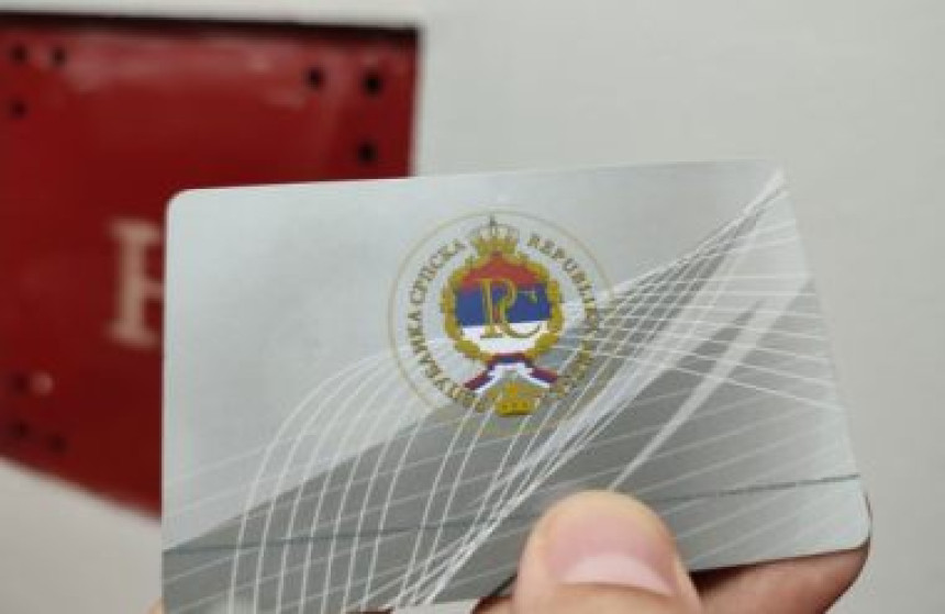 Ministar tvrdi da je sve sačuvano, za 15 dana će raditi IZIS