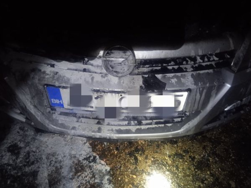 Automobil "opel astra" izgorio noćas u Banjaluci
