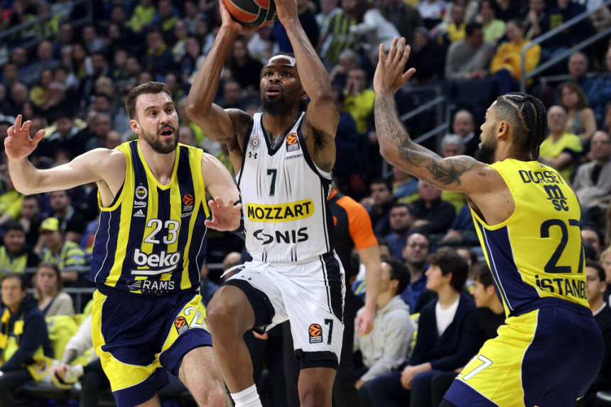 Партизан прокоцкао 17 разлике и изгубио од Фенербахчеа