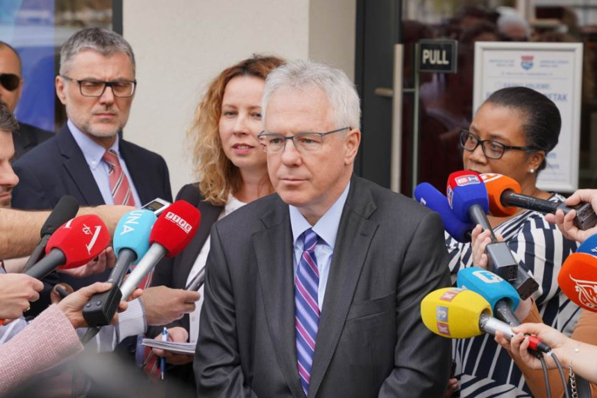 Бајден одликовао амбасадора у БиХ Мајкла Марфија