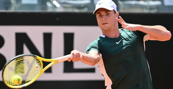 Кецмановић изгубио у осмини финала турнира у Аделејду