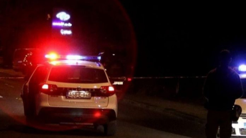 Полицајац ударио пјешака (18), па побјегао