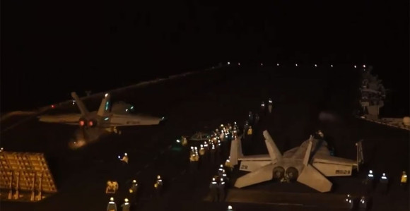 Amerika i Britanija napale položaje Huta u Jemenu