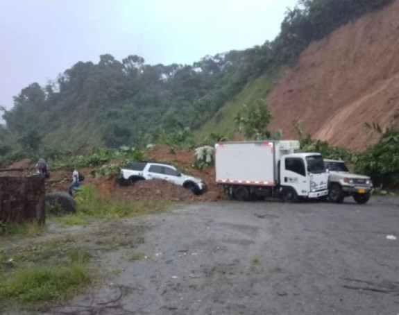 Lavina blata sručila se na ljude: Najmanje 18 osoba poginulo