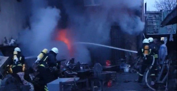 Пожар у радионици у Бијељини, нема повријеђених