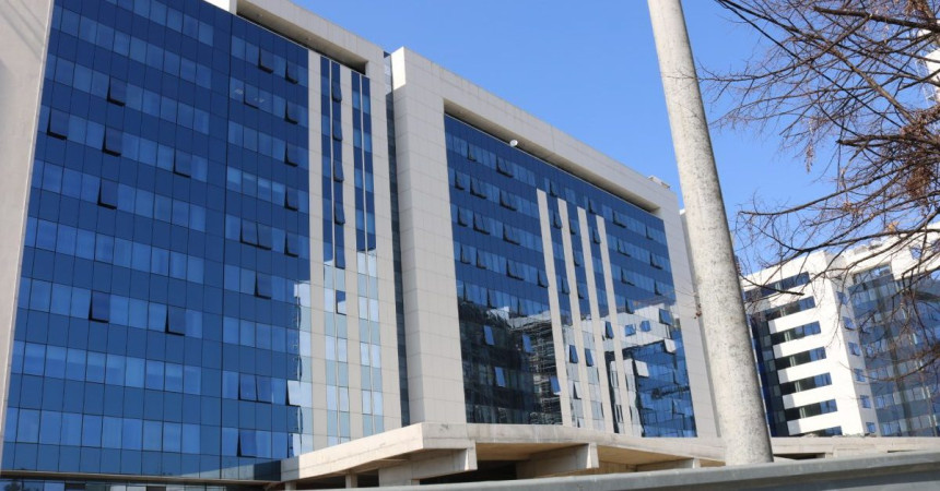 Radišićeva ponuda UIO: Kvadrat parkinga košta isto koliko i poslovnog prostora