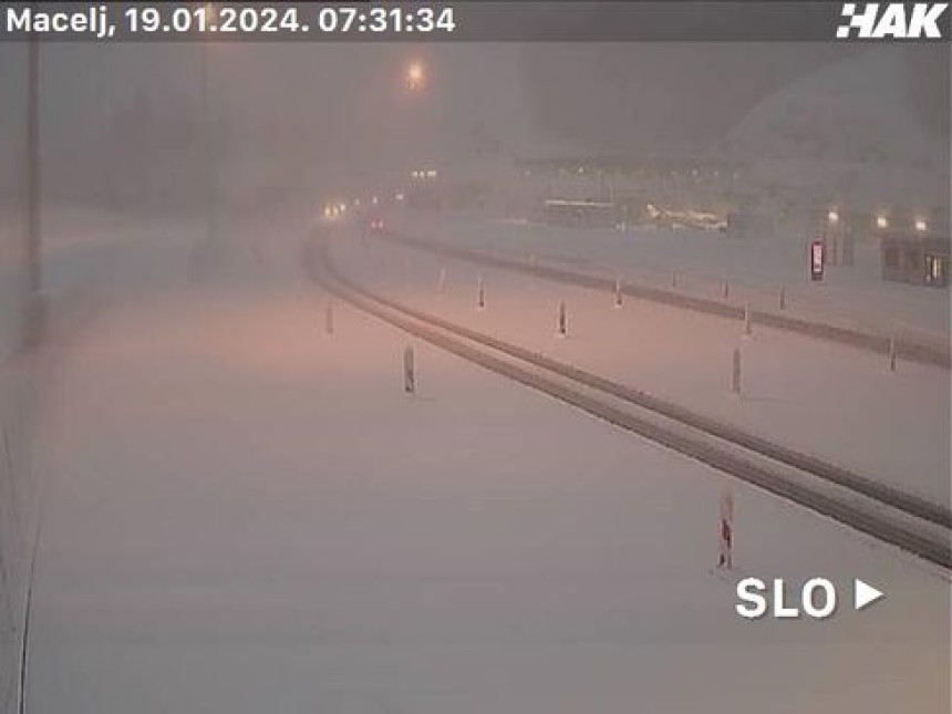 Snijeg zabijelio dijelove Hrvatske, očekuje se i u BiH