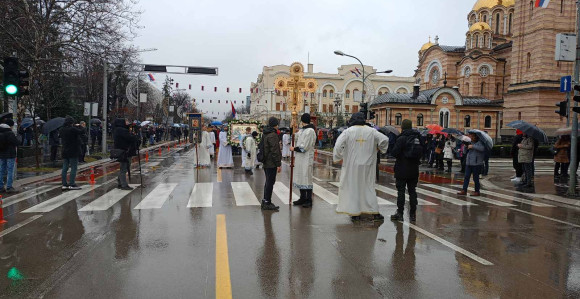 Bogojavljenska litija krenula ulicama Banjaluke