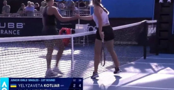 Dobila kritike jer se rukovala se sa Ruskinjom