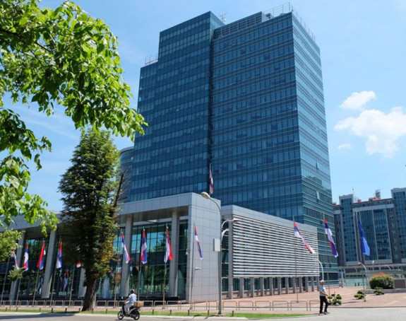 Bespotrebno troše milione, a kamče pomoć od Srbije