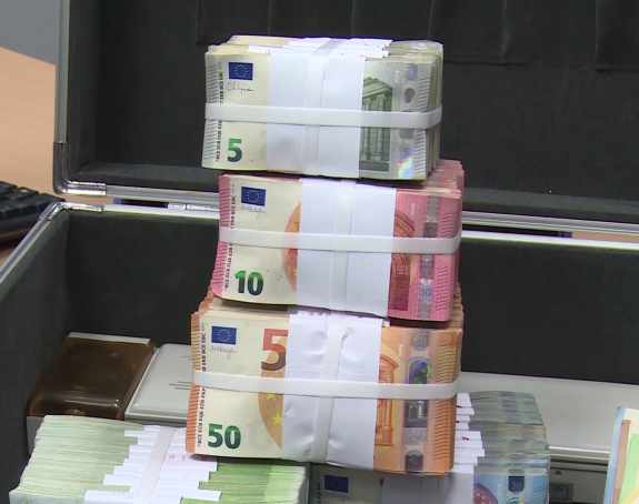 Zaduženost Srpske gotovo dvostruko veća od Federacije