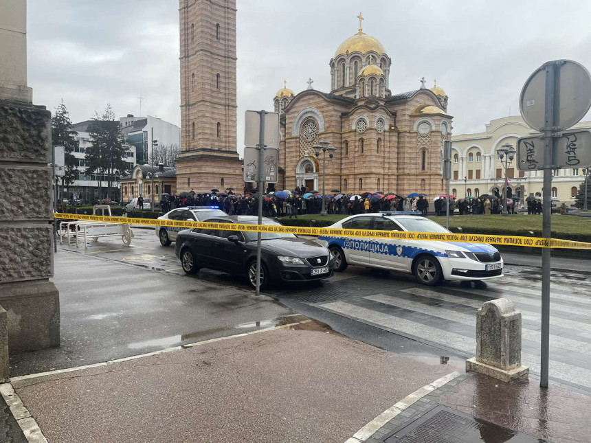 Полиција провјерава дојаву о бомби у Градској управи
