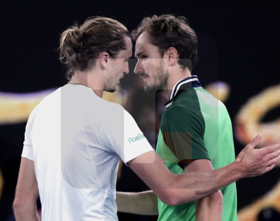 Medvedev u finalu Australijan open, pobijedio Zvereva