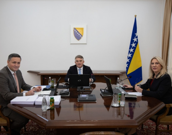 Na poklone daju 70.000 KM, za smještaj 135.000