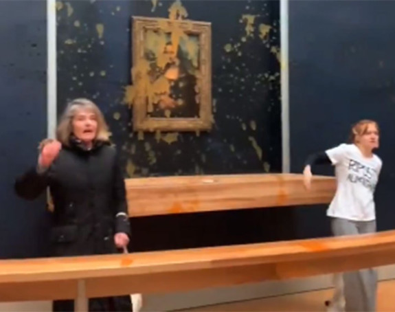 Aktivisti bacili supu na sliku Mona Lize (VIDEO)