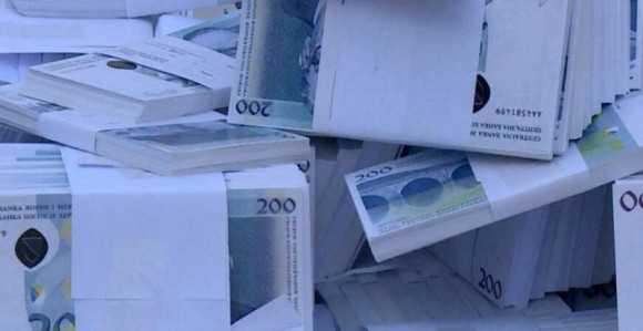 Više od milion KM potrošeno mimo plata na stimulacije, dnevnice, putovanja..
