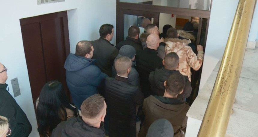 Prijavljeni dobojski direktori - spriječili javnu raspravu