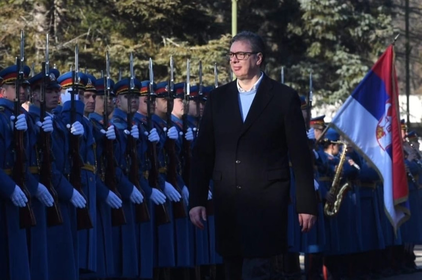 Vučić: Ako nemate snažnu vojsku, nemate ni državu!