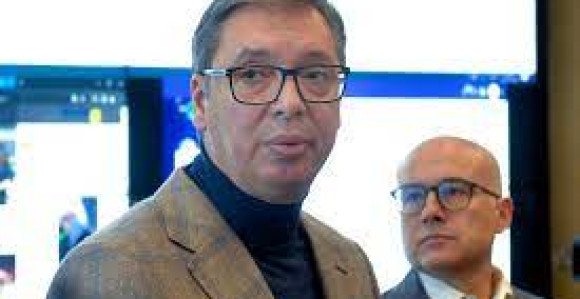 Vučić održao hitan sastanak zbog Kurtijeve odluke