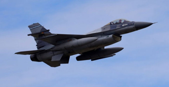 Srušio se američki „F-16“ u Južnoj Koreji, pilot spasen