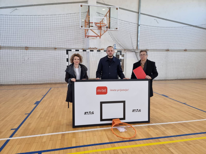 Koševi za školu u Dvorovima