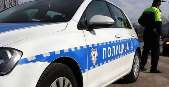 Приједорчанин у станици поломио полицајцу руку