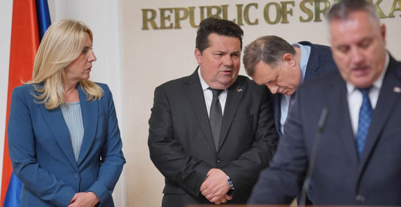 Željkin bivši savjetnik: "Dodika loše savjetuju"