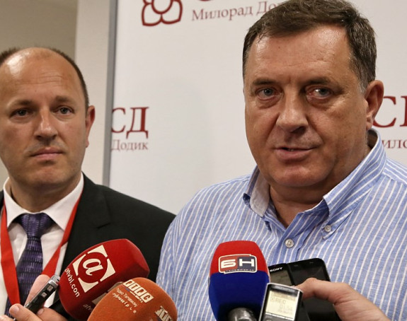 Luka Petrović više nije generalni sekretar SNSD-a