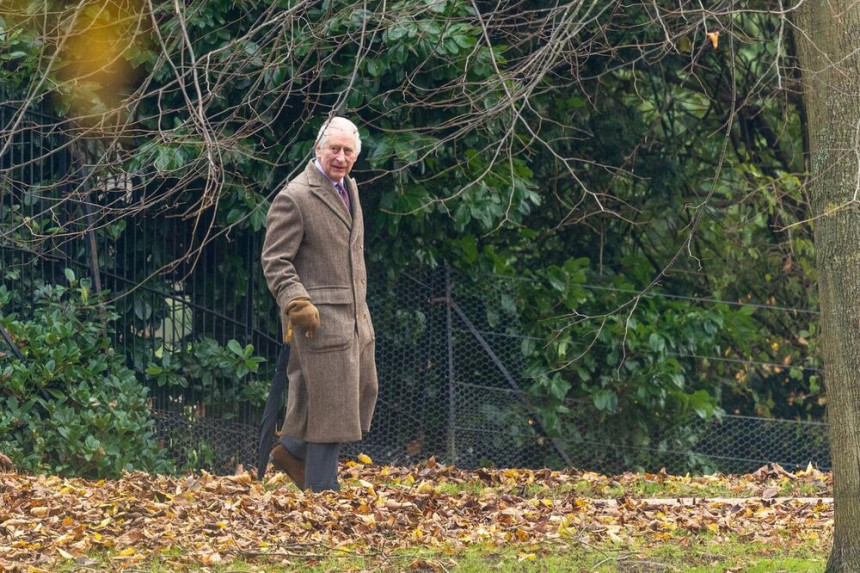 Палата објавила да Краљ Чарлс болује од тешке болести