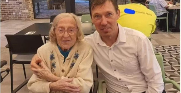 Ona ima 103 godine, on 48 a oboje tvrde da su ih spojili ljubav i strast?!